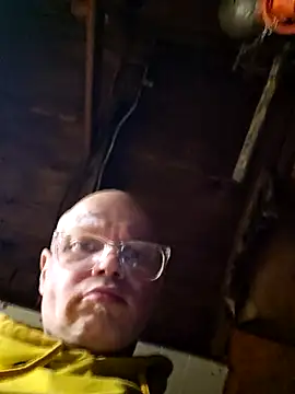 Pigboyyyxxx79 online show from 04-01-26, 10:49