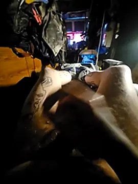 Pigboyyyxxx79 online show from 04-09-26, 06:46