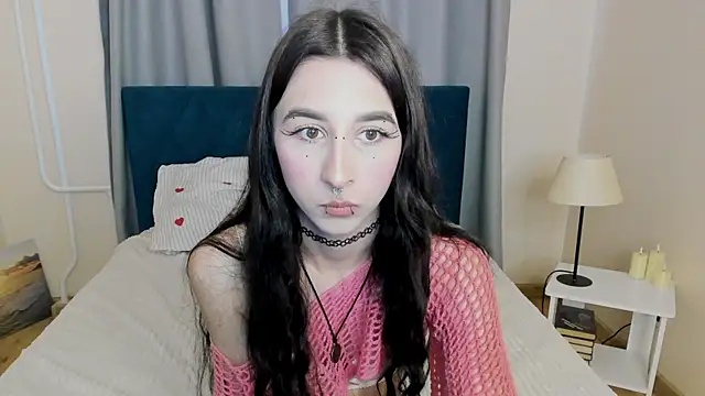 Snapshot of MelissaSparrow chatting on 06-05-26, 01:01 MelissaSparrow online show from 06-05-26, 01:01