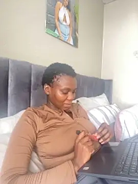 Snapshot of Siwe30 chatting on 05-16-26, 08:00 Siwe30 online show from 05-16-26, 08:00