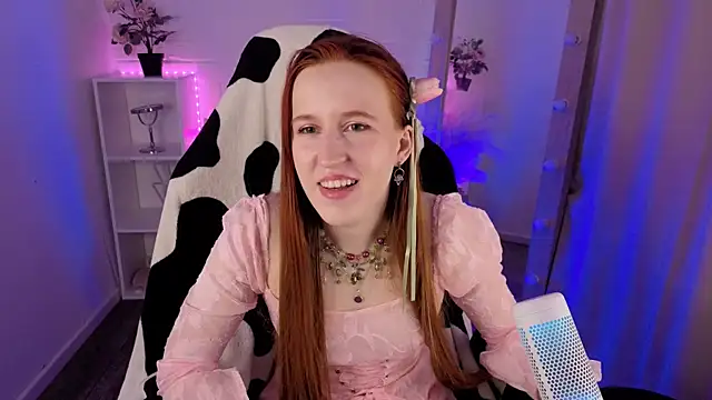 EvaBellea online show from 04-08-26, 01:11