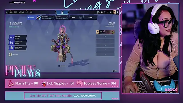 Snapshot of PixieePlays chatting on 04-09-26, 04:01 PixieePlays online show from 04-09-26, 04:01