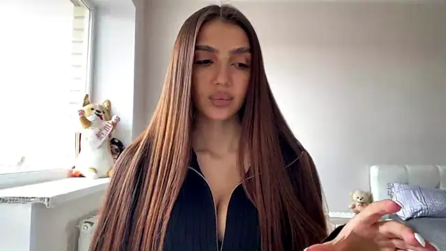 Snapshot of AlvinaMair chatting on 04-18-26, 11:03 AlvinaMair online show from 04-18-26, 11:03