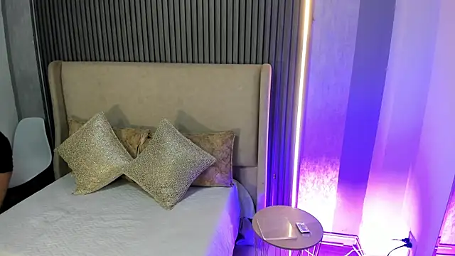 BellaWilliams  online show from 07-16-26, 07:42
