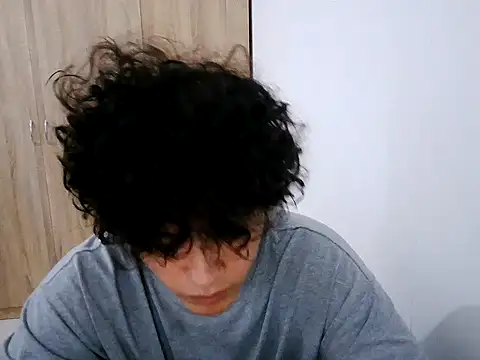 normalboy16 online show from 04-07-26, 08:53
