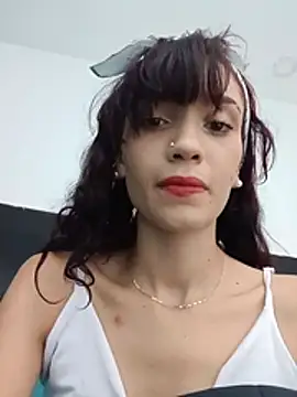 Snapshot of Alexa_fox669 chatting on 06-17-26, 02:07 Alexa fox669 online show from 06-17-26, 02:07