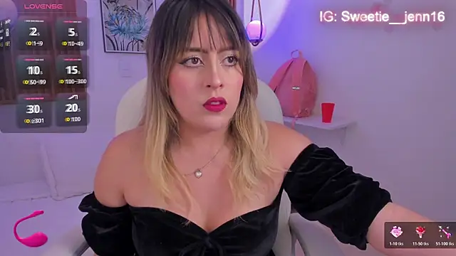 Snapshot of jenny_Dream_ chatting on 06-21-26, 10:45 jenny Dream online show from 06-21-26, 10:45