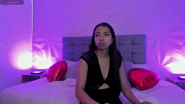 Snapshot of valen_Cg chatting on 04-07-26, 01:00 valen Cg online show from 04-07-26, 01:00