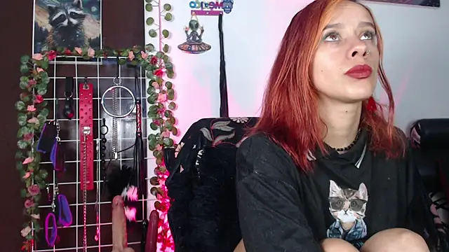 Snapshot of Lexxii_hot_col chatting on 06-18-26, 04:11 Lexxii hot col online show from 06-18-26, 04:11