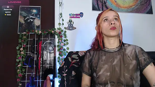 Snapshot of Lexxii_hot_col chatting on 06-21-26, 04:09 Lexxii hot col online show from 06-21-26, 04:09