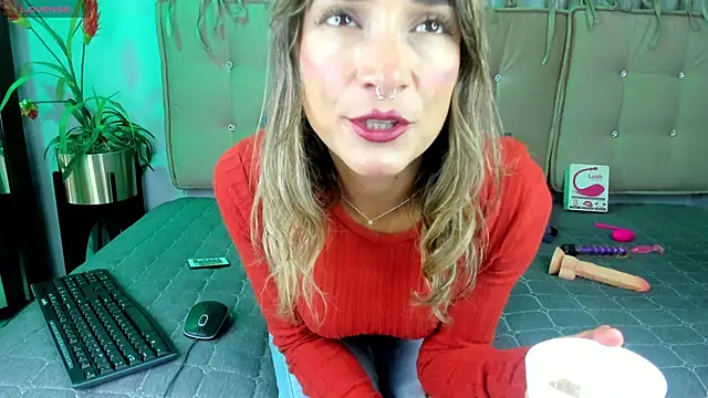 alma rose  online show from 05-01-26, 04:55