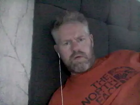 Snapshot of 81jonnyx chatting on 04-02-26, 12:36 81jonnyx online show from 04-02-26, 12:36