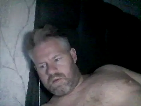 Snapshot of 81jonnyx chatting on 04-03-26, 09:35 81jonnyx online show from 04-03-26, 09:35