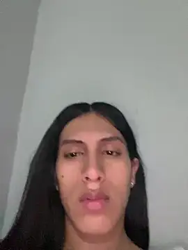 Snapshot of luna_duque chatting on 06-23-26, 03:43 luna duque online show from 06-23-26, 03:43