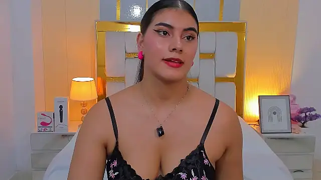 Snapshot of Alara_Keyy chatting on 07-02-26, 11:55 Alara Keyy online show from 07-02-26, 11:55