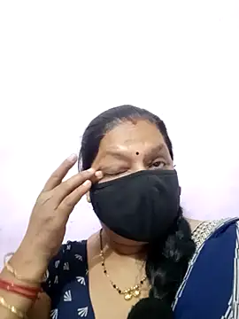 PINKI 024 online show from 04-30-26, 05:36