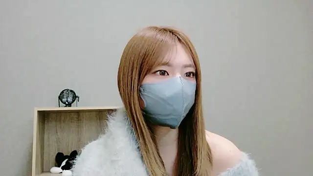 YUA 0425 online show from 04-23-26, 08:35