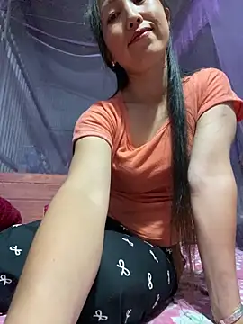Huonglyna online show from 04-15-26, 02:13
