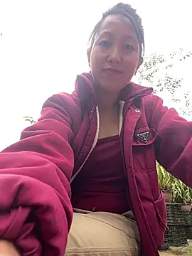 Huonglyna online show from 04-29-26, 01:43