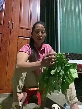 Huonglyna online show from 05-16-26, 12:26