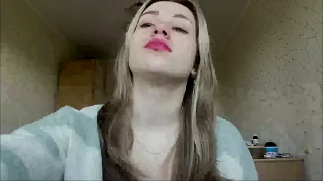 SpringSummers online show from 05-15-26, 07:37