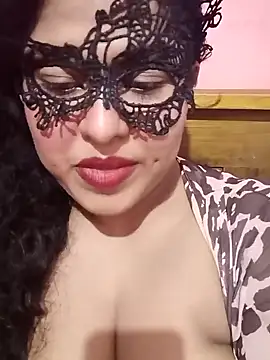 Maskedcurves online show from 04-09-26, 06:19