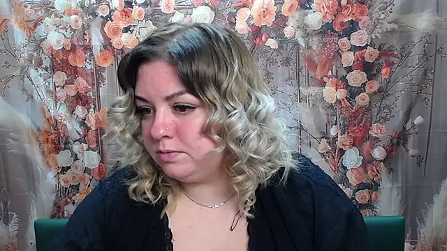 Snapshot of AdelinaMaster chatting on 04-14-26, 05:19 AdelinaMaster online show from 04-14-26, 05:19