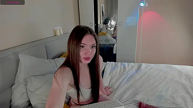 Aphrodite Portman online show from 05-14-26, 08:21