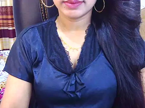 Noor Zarin online show from 05-23-26, 04:18