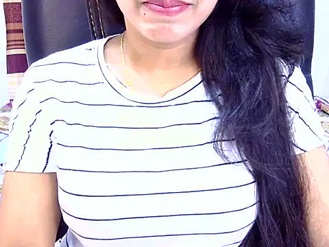 Snapshot of Noor_Zarin chatting on 05-25-26, 06:36 Noor Zarin online show from 05-25-26, 06:36