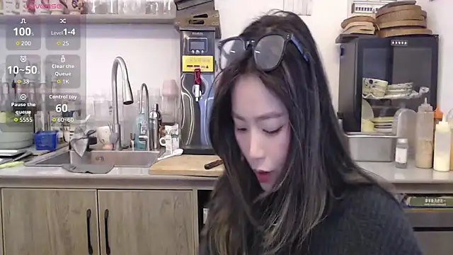2026wq online show from 04-29-26, 05:44