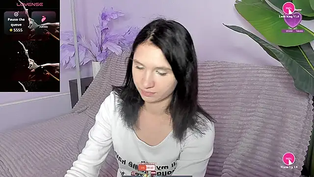 Snapshot of Kitty_Blondie chatting on 05-04-26, 03:35 Kitty Blondie online show from 05-04-26, 03:35