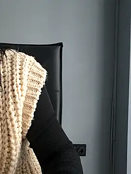 sara 41 online show from 04-11-26, 09:02