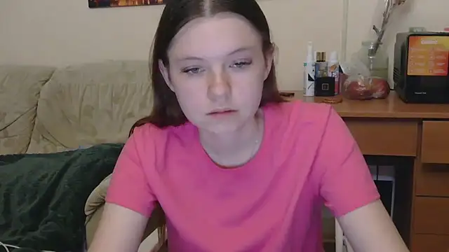 Snapshot of JessicaHolland1 chatting on 05-17-26, 06:26 JessicaHolland1 online show from 05-17-26, 06:26