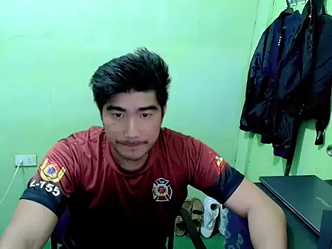 Hunkfireman online show from 04-23-26, 02:57