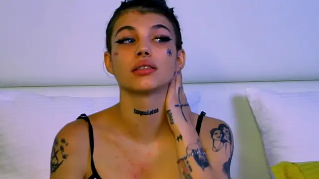 YasminnStorm online show from 06-11-26, 04:43