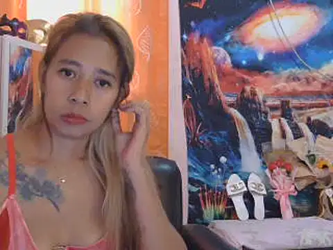 Snapshot of morena231994 chatting on 04-13-26, 05:57 morena231994 online show from 04-13-26, 05:57