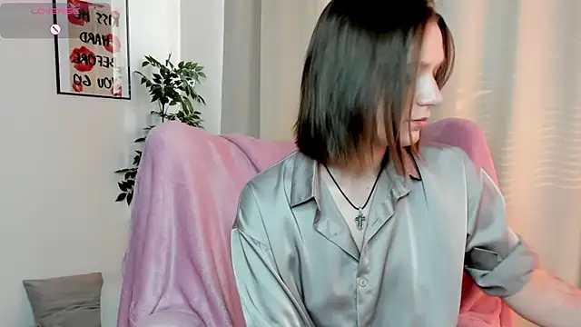 kirarogersss online show from 04-09-26, 09:26