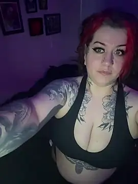 Snapshot of everythingyours chatting on 04-07-26, 12:38 everythingyours online show from 04-07-26, 12:38