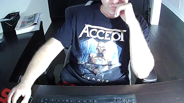 Shalun2000 online show from 04-27-26, 11:25