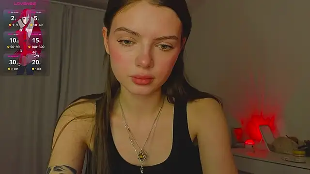 Snapshot of lillly_meow_ chatting on 04-13-26, 06:57 lillly meow online show from 04-13-26, 06:57