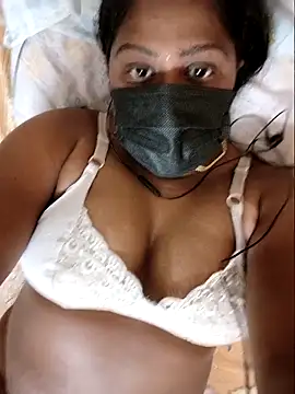 Romantic Woman online show from 04-05-26, 01:52