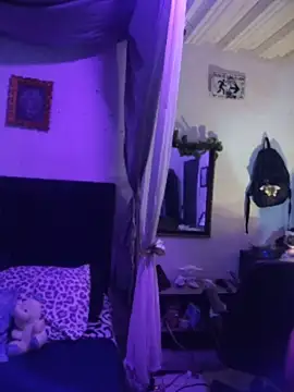 Abby deluna  online show from 04-24-26, 04:37