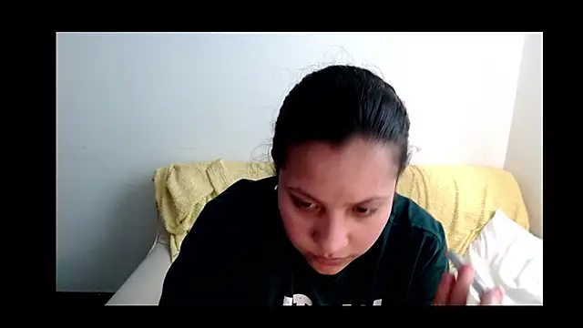 Emma Bunny1 online show from 05-24-26, 06:46