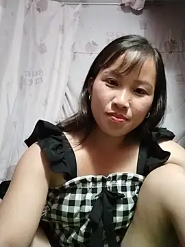 Snapshot of Yo-must chatting on 05-24-26, 06:07 Yo-must online show from 05-24-26, 06:07