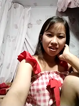 Snapshot of Yo-must chatting on 06-12-26, 08:41 Yo-must online show from 06-12-26, 08:41