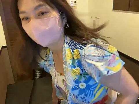 lemonade madame online show from 06-12-26, 12:15