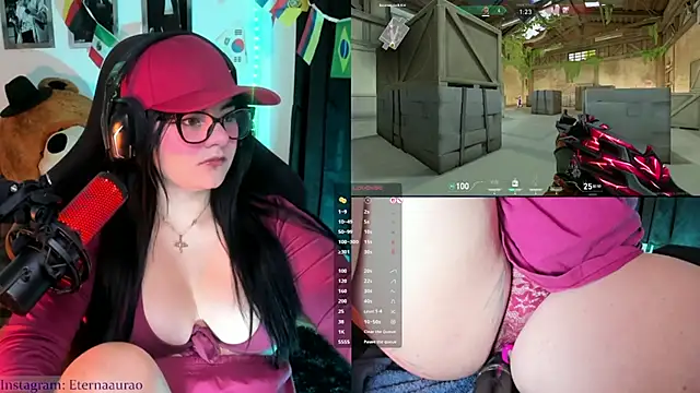 Snapshot of EternaAura_ chatting on 06-15-26, 01:57 EternaAura online show from 06-15-26, 01:57