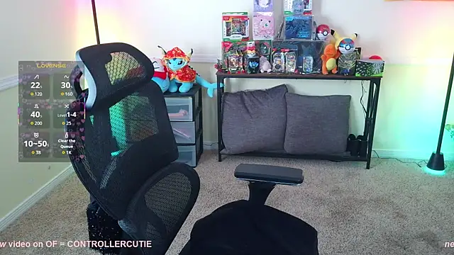 Controllercutie online show from 05-15-26, 12:23
