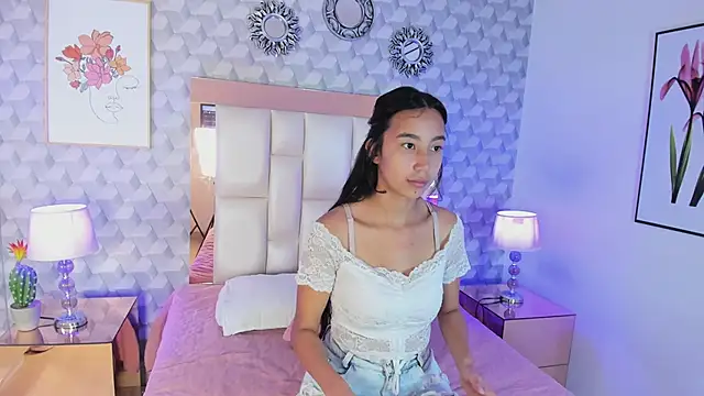 Snapshot of Amber_Ashfang chatting on 04-26-26, 11:19 Amber Ashfang online show from 04-26-26, 11:19